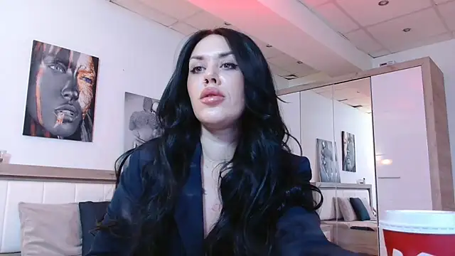 LaylaCruzRose online show from 02.13.25