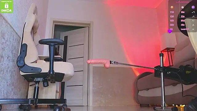 Snapshot of Katy_perry_ chatting on 02.16.26 Katy perry online show from 02.16.26