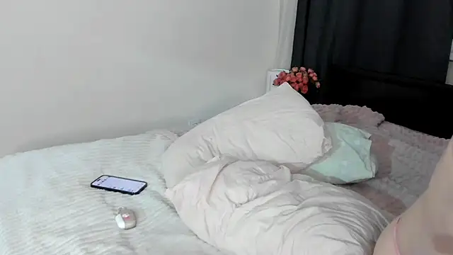 elliemintlover online show from 12.17.24