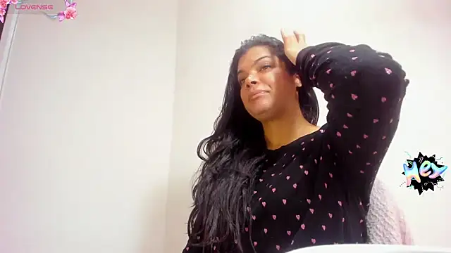 Snapshot of Sweetdreamses_ chatting on 02.21.25 Sweetdreamses online show from 02.21.25