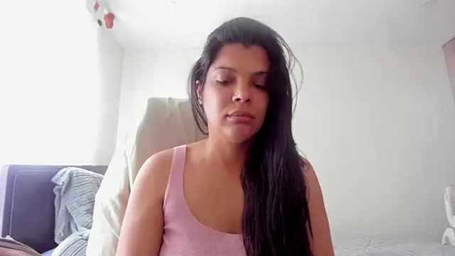 Snapshot of Sweetdreamses_ chatting on 10.09.25 Sweetdreamses online show from 10.09.25