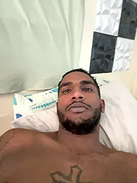 Snapshot of Indiazinhax chatting on 01.16.26 Indiazinhax online show from 01.16.26