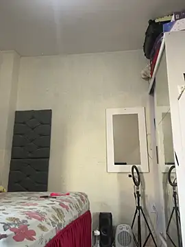 Snapshot of Indiazinhax chatting on 02.06.26 Indiazinhax online show from 02.06.26