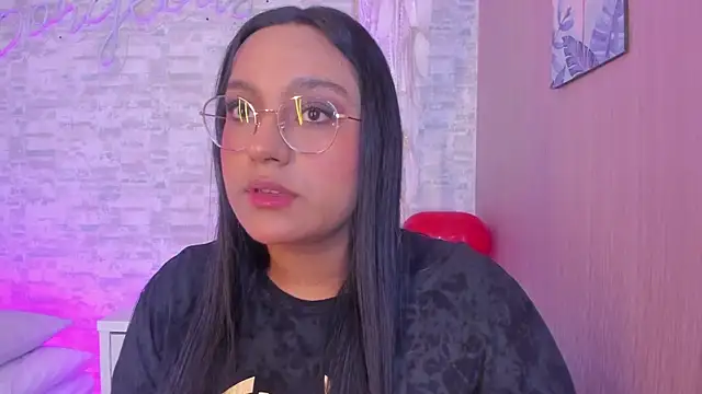 Snapshot of ellamontoya chatting on 02.22.25 ellamontoya online show from 02.22.25