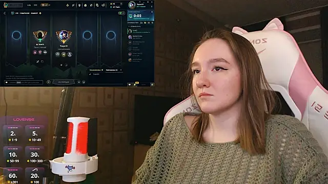 Snapshot of MoonlishSiren chatting on 02.21.26 MoonlishSiren online show from 02.21.26