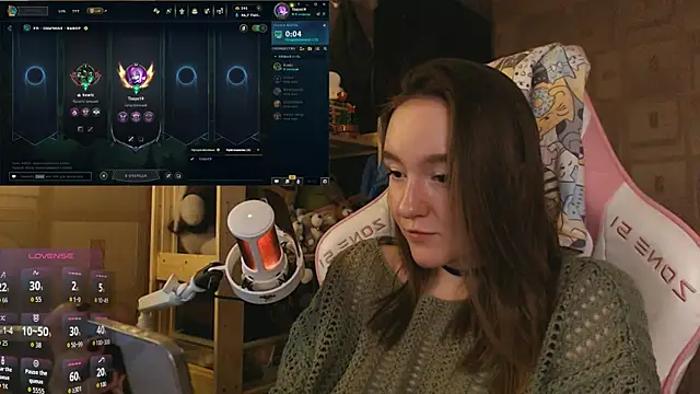 MoonlishSiren online show from 07.12.26