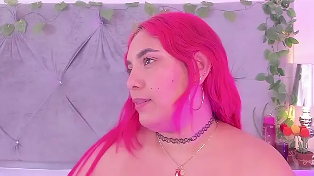 Snapshot of linasantoss chatting on 01.17.25 linasantoss online show from 01.17.25