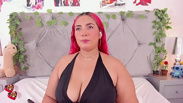 Snapshot of linasantoss chatting on 02.24.25 linasantoss online show from 02.24.25