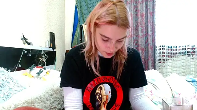 Sophie Bell online show from 05.10.26
