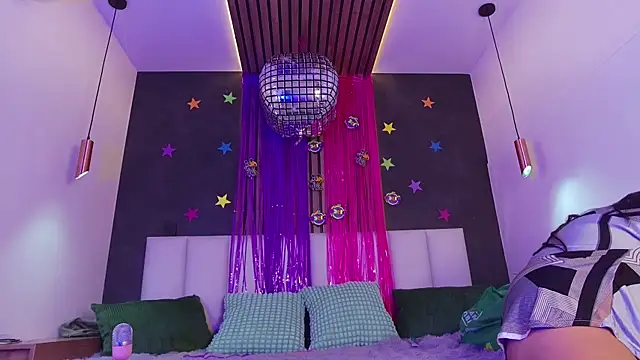 KendalMilleer online show from 09.13.25