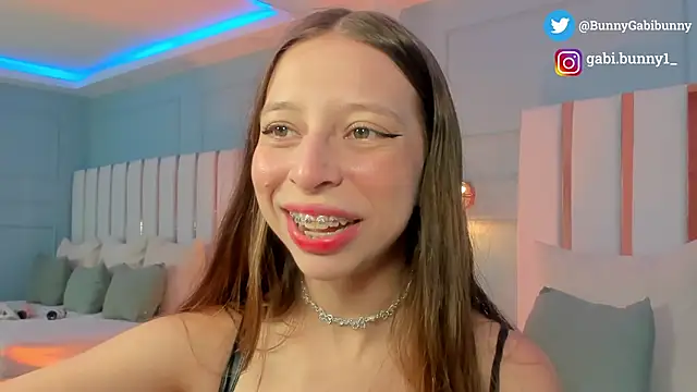 gabi bunny online show from 10.15.25