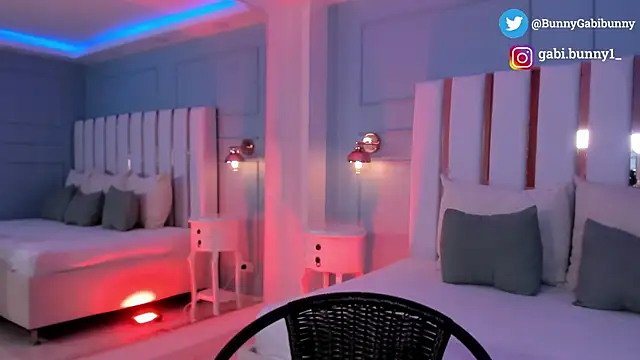 gabi bunny online show from 10.31.25