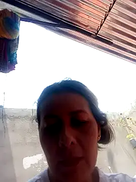 Snapshot of Mia-funny20 chatting on 03.11.25 Mia-funny20 online show from 03.11.25