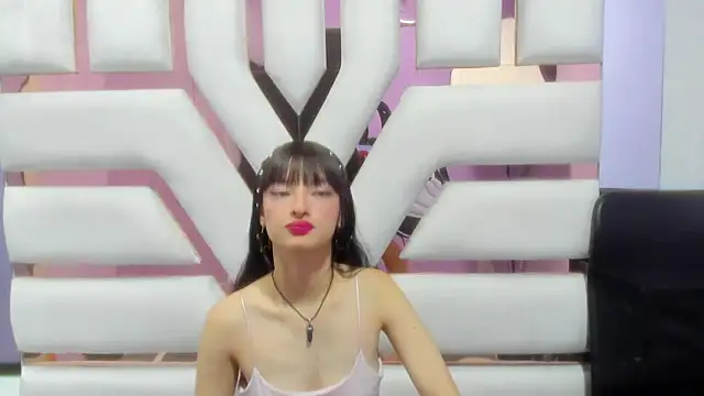 Snapshot of Aurora_18 chatting on 01.27.25 Aurora 18 online show from 01.27.25