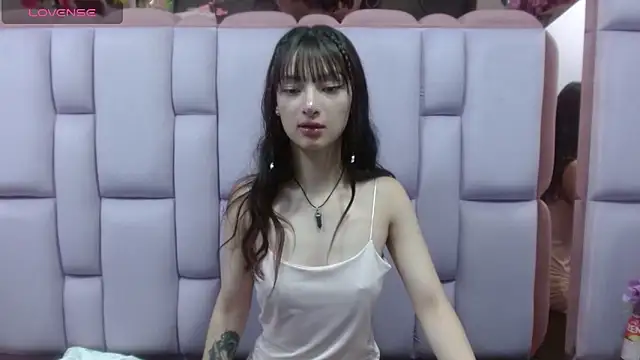 Snapshot of Aurora_18 chatting on 03.23.25 Aurora 18 online show from 03.23.25