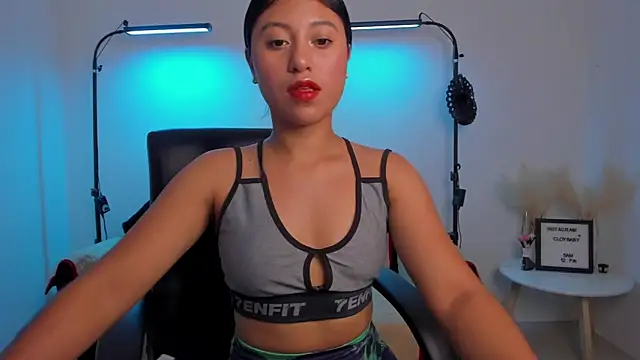 cloy baby   online show from 02.26.25