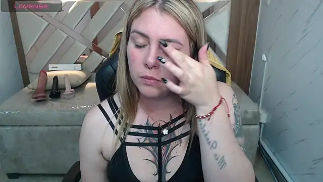 Paula b  online show from 06.05.26