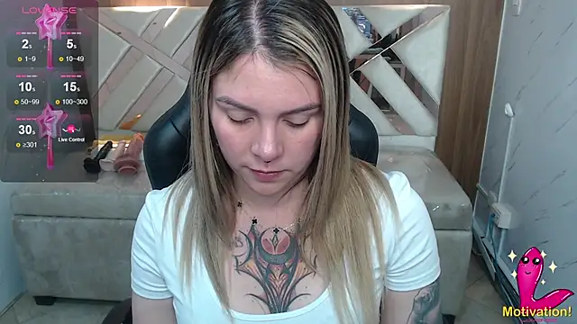 Paula b  online show from 07.08.26