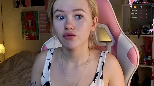 LexieLoree online show from 02.05.25