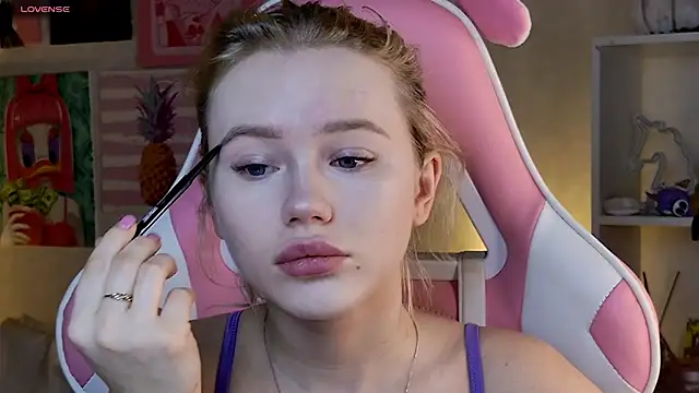 LexieLoree online show from 02.07.25