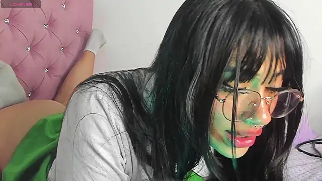 Akari1 Mischief online show from 01.31.25