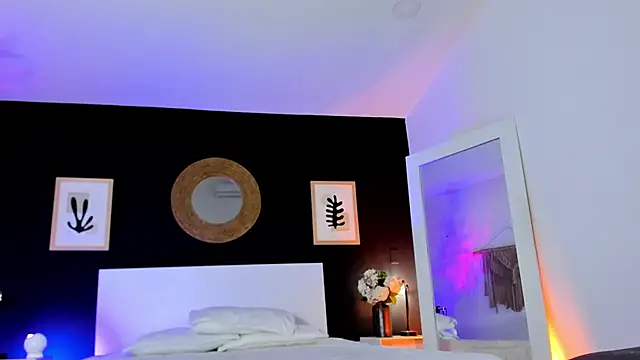 VioletPaket online show from 12.05.25