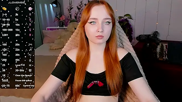 Snapshot of Emma_Chery chatting on 01.15.25 Emma Chery online show from 01.15.25