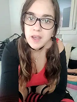 Miachan LaGattinaVogliosa online show from 10.15.25