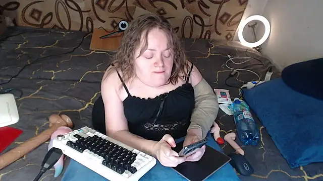 MiniNatalie online show from 02.22.25