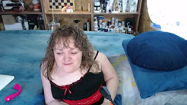 MiniNatalie online show from 10.04.25