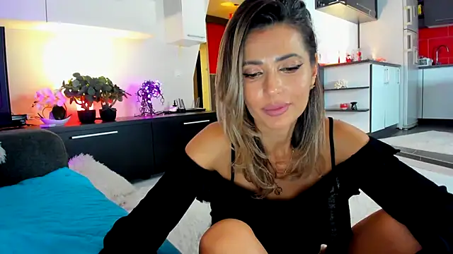 Snapshot of MissSmiley26 chatting on 02.01.25 MissSmiley26 online show from 02.01.25