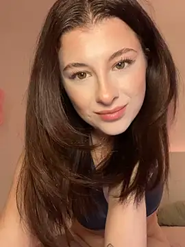 Mia-Minou online show from 02.22.26