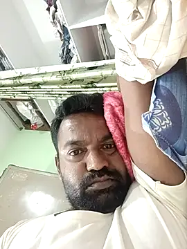 Snapshot of PVNRAO0831 chatting on 09.29.25 PVNRAO0831 online show from 09.29.25