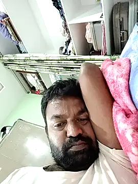 Snapshot of PVNRAO0831 chatting on 10.06.25 PVNRAO0831 online show from 10.06.25