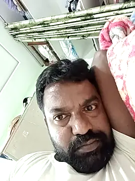 Snapshot of PVNRAO0831 chatting on 10.10.25 PVNRAO0831 online show from 10.10.25