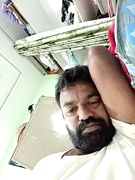 Snapshot of PVNRAO0831 chatting on 10.17.25 PVNRAO0831 online show from 10.17.25