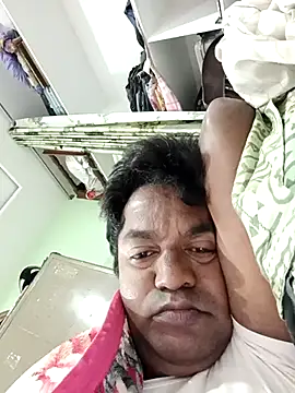 Snapshot of PVNRAO0831 chatting on 12.21.25 PVNRAO0831 online show from 12.21.25