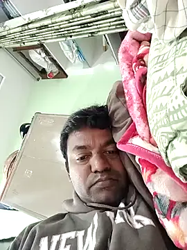Snapshot of PVNRAO0831 chatting on 12.23.25 PVNRAO0831 online show from 12.23.25