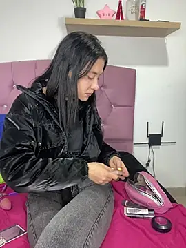 Isabella 21x online show from 03.05.25