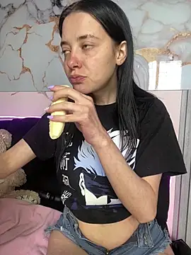 Isabella 21x online show from 11.13.25