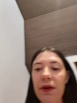 Isabella 21x online show from 12.02.25