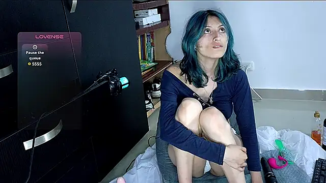 Snapshot of Camila---torres chatting on 09.20.25 Camila---torres online show from 09.20.25