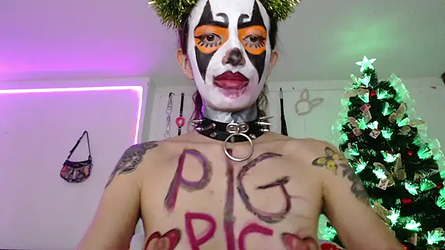 Eloise-brown online show from 12.24.24