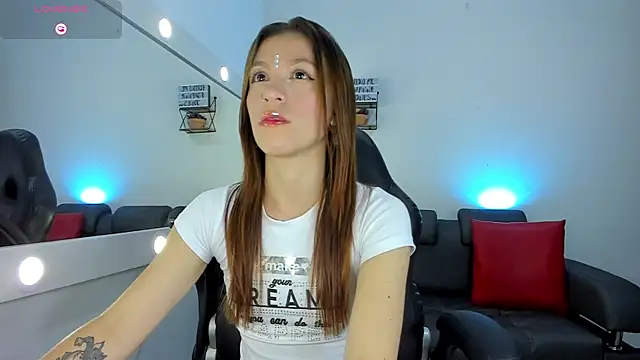 roxanne jones1 online show from 11.28.25