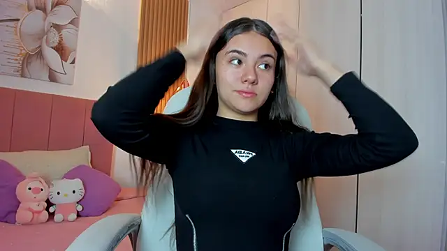 mia nevaeh online show from 12.26.24