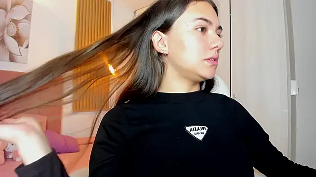 mia nevaeh online show from 01.11.25