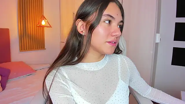 mia nevaeh online show from 03.15.25