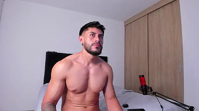 Snapshot of alexxxmachine chatting on 02.18.25 alexxxmachine online show from 02.18.25