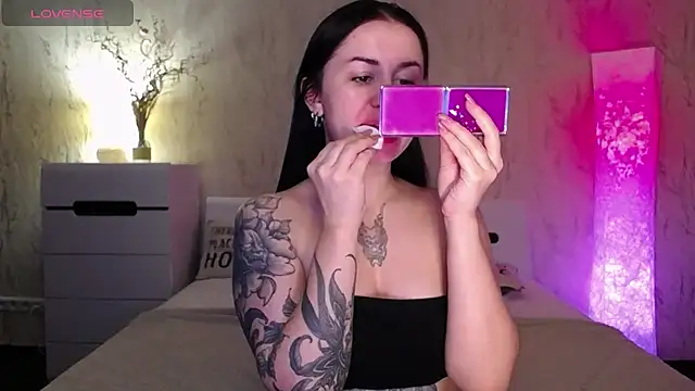 VioletCatt online show from 03.15.25