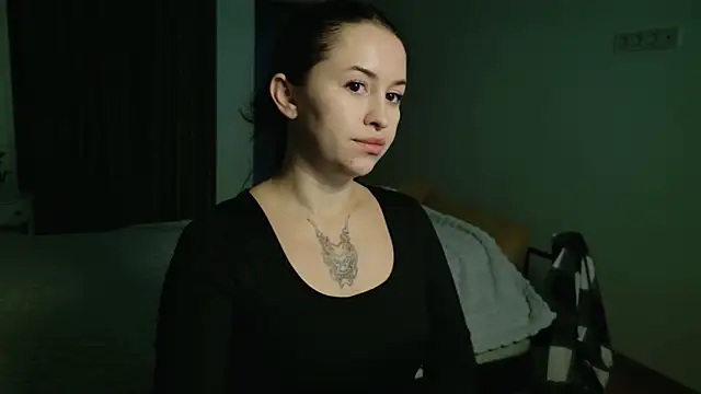 VioletCatt online show from 10.14.25